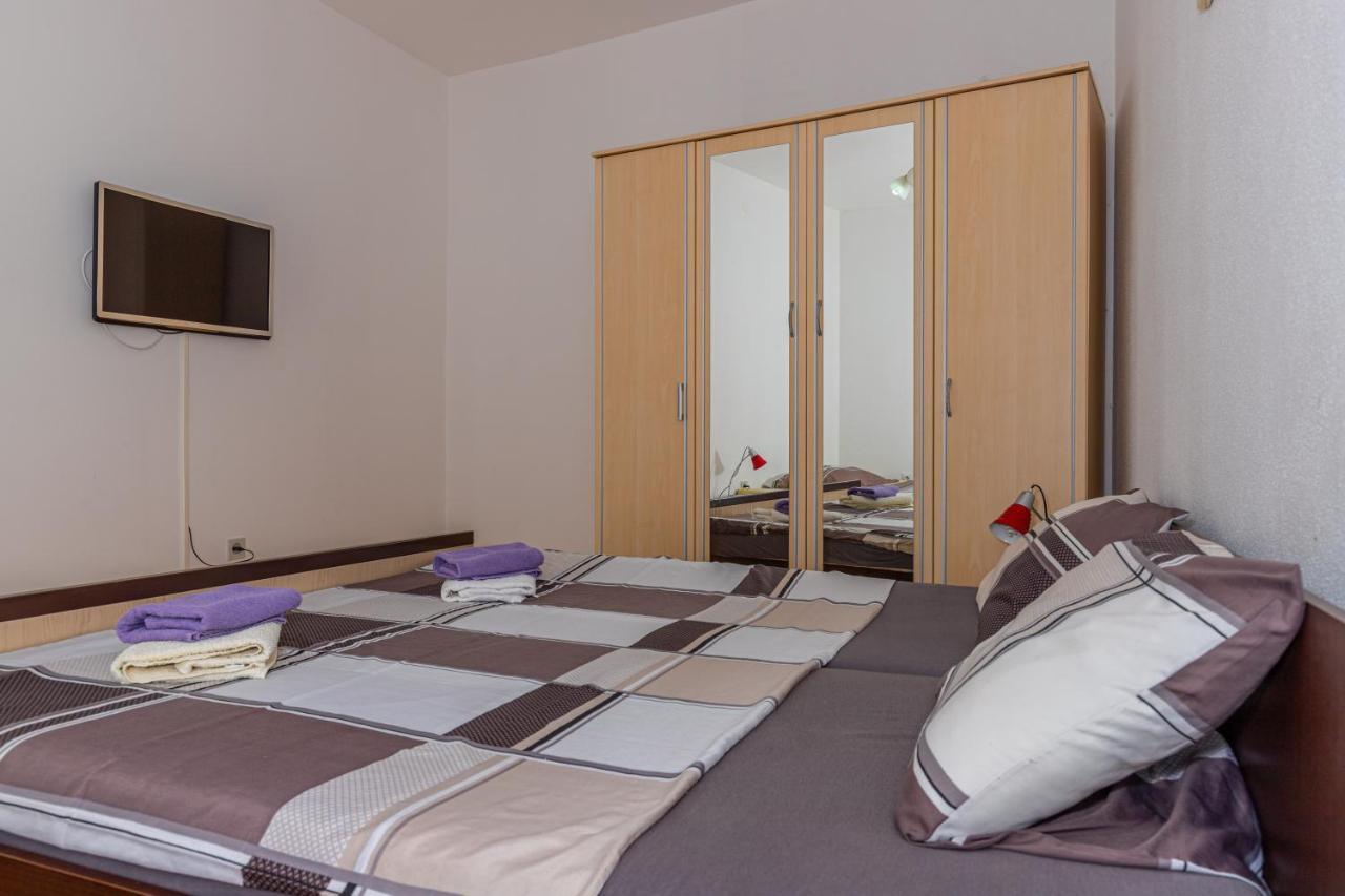 Apartmani Gabrijela Crikvenica Exterior foto